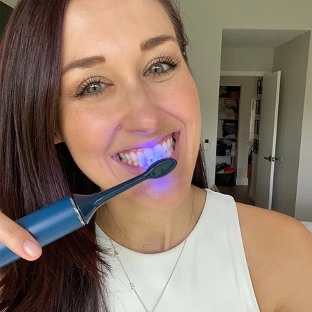 Power LED bleaching sonic toothbrush from Diamond Smile 